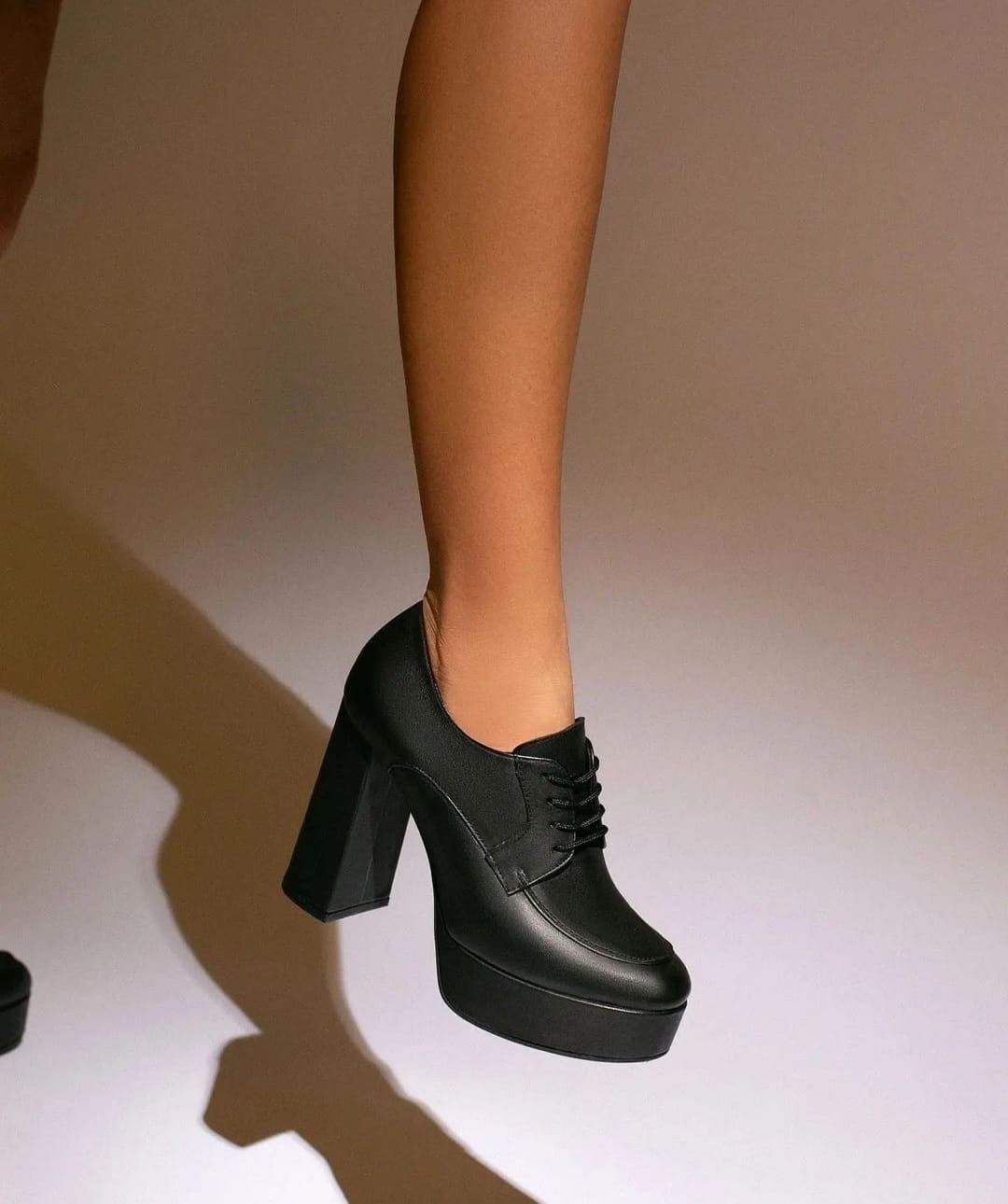 BOTINE DAMA DISCO